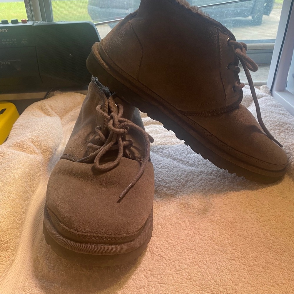 UGG Neumel Men's Charcoal Grey Suede Lace Up Chukka Ankle Boots Size 12